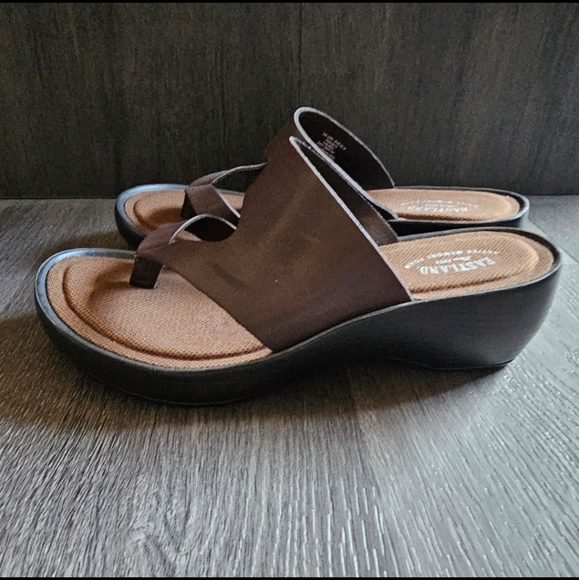 *Eastland Laurel Wedge Sandal* - Picture 2 of 9